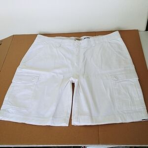 St. John's Bay Shorts Men's White Size 38‎ Comfort Stretch Cargo New With Tags